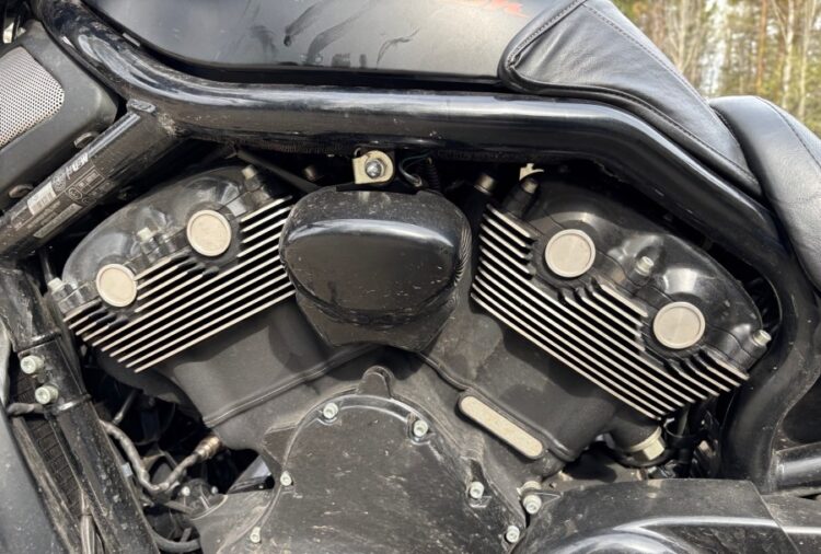 2010 Harley Davidson VRSCDX Night Rod Special Motorcycle - Image 2