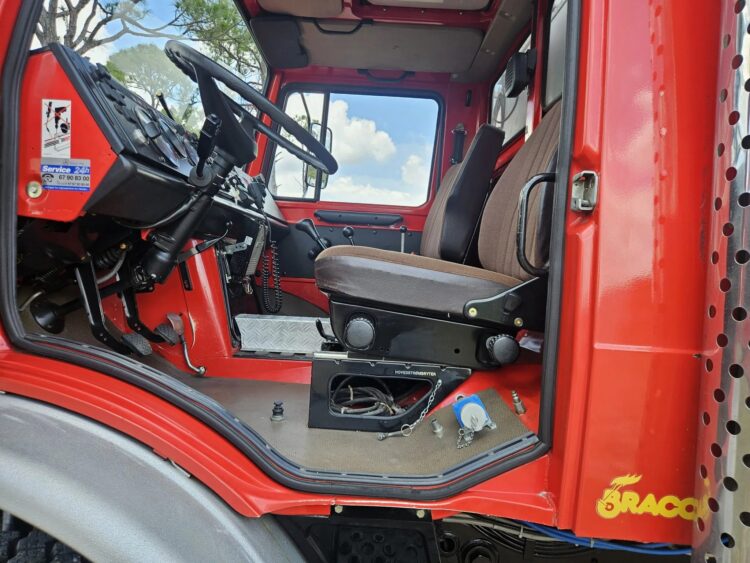 1985 Mercedes-Benz Unimog U1700L Fire Truck - Image 22