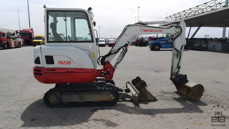 2019 Takeuchi TB230 Mini Excavator - Image 2