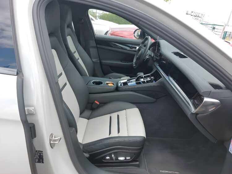 2021 Porsche Panamera Sport Turismo 4S E-Hybrid - Image 11