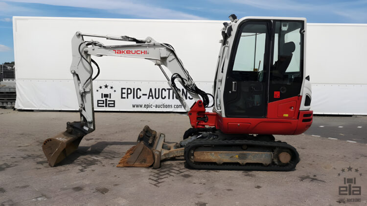 2019 Takeuchi TB230 Mini Excavator - Image 13