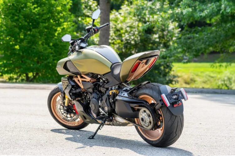 2021 Ducati Diavel 1260 Lamborghini - Image 3