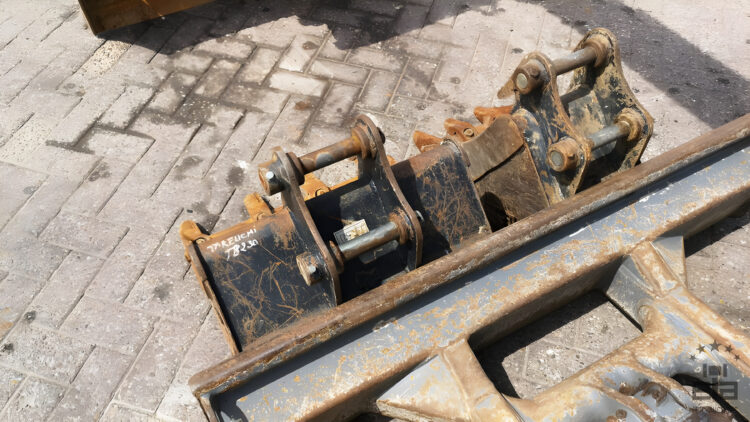 2019 Takeuchi TB230 Mini Excavator - Image 21