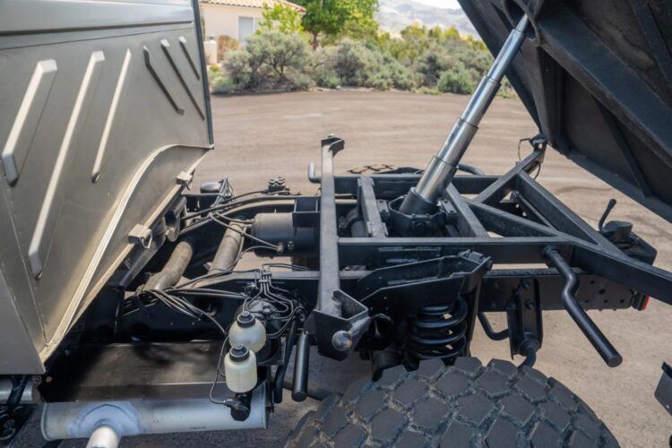 1991 Mercedes-Benz Unimog U1650L Doka - Image 30