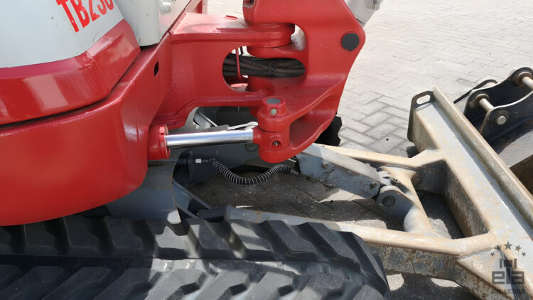 2019 Takeuchi TB230 Mini Excavator - Image 4