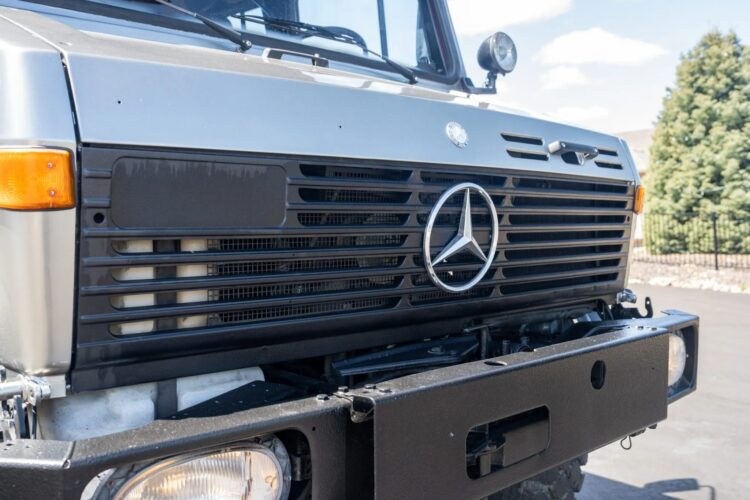 1991 Mercedes-Benz Unimog U1650L Doka - Image 32
