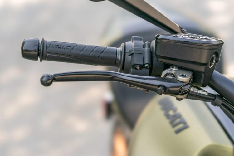 2021 Ducati Diavel 1260 Lamborghini - Image 35
