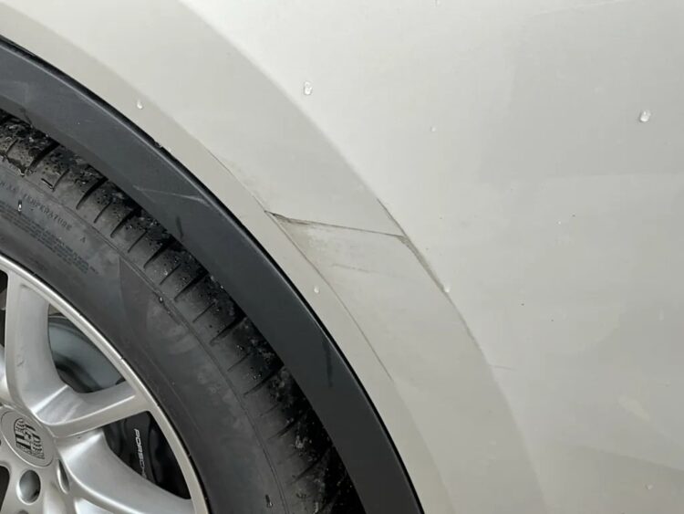 2024 Porsche Cayenne - Image 38