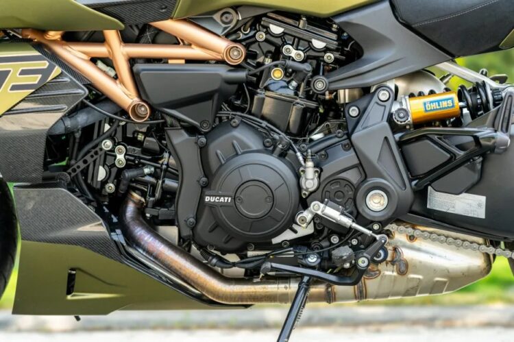 2021 Ducati Diavel 1260 Lamborghini - Image 6
