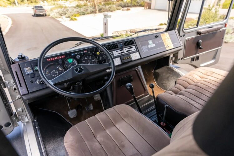 1991 Mercedes-Benz Unimog U1650L Doka - Image 60