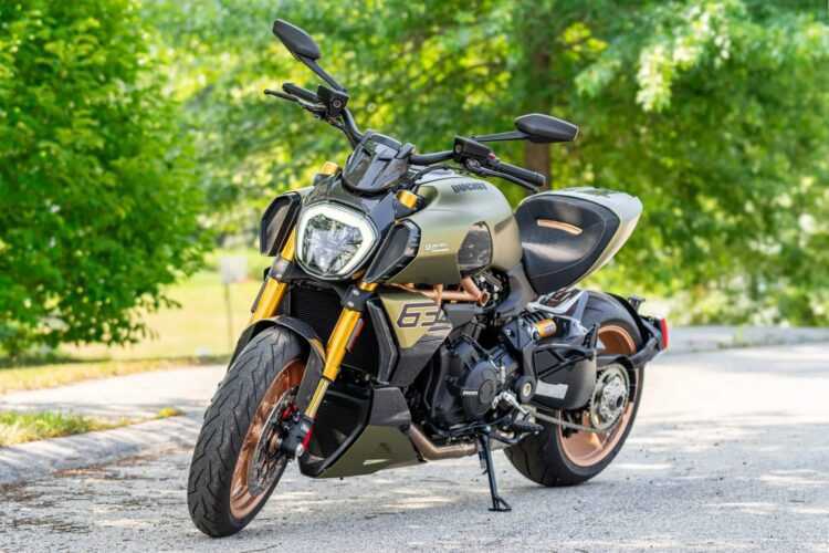 2021 Ducati Diavel 1260 Lamborghini - Image 9