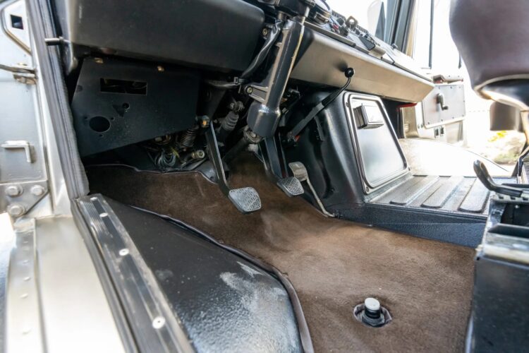 1991 Mercedes-Benz Unimog U1650L Doka - Image 96