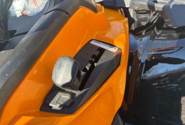 2015 Can-Am Outlander Max 1000R XPT (4x4) ATV - Image 34