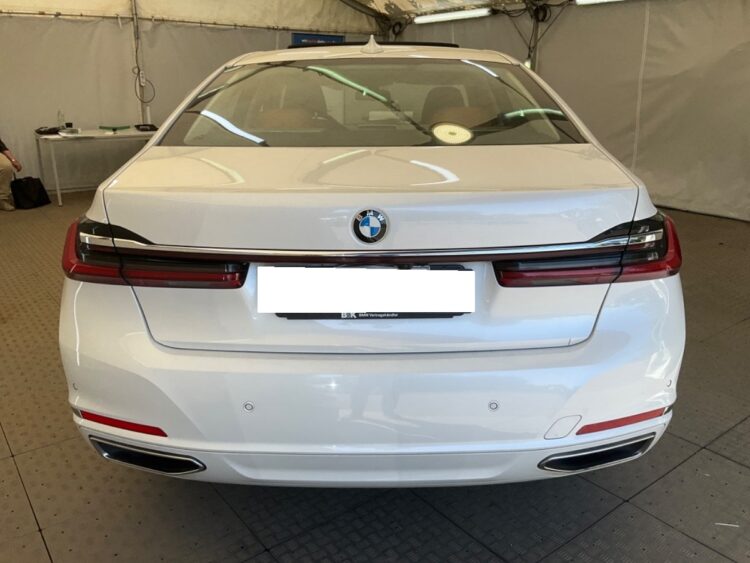 2020 BMW 7er 740d xDrive - Image 3