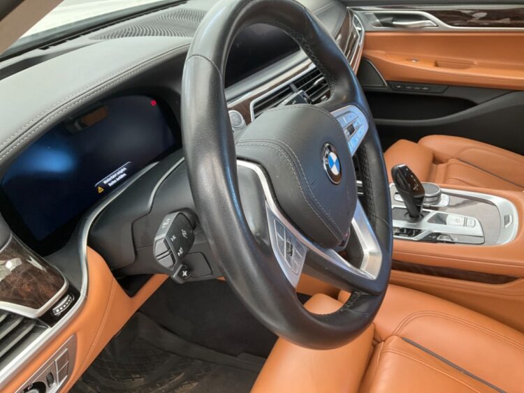 2020 BMW 7er 740d xDrive - Image 30