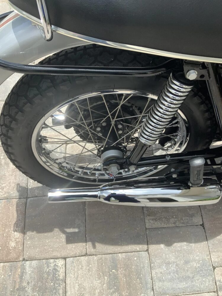 1969 Triumph Bonneville T120R - Image 41