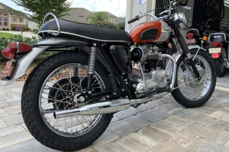 1969 Triumph Bonneville T120R - Image 60