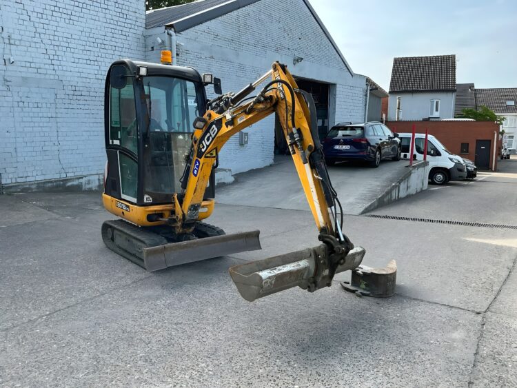 2013 JCB 8018 CTS Mini Excavator - Image 2