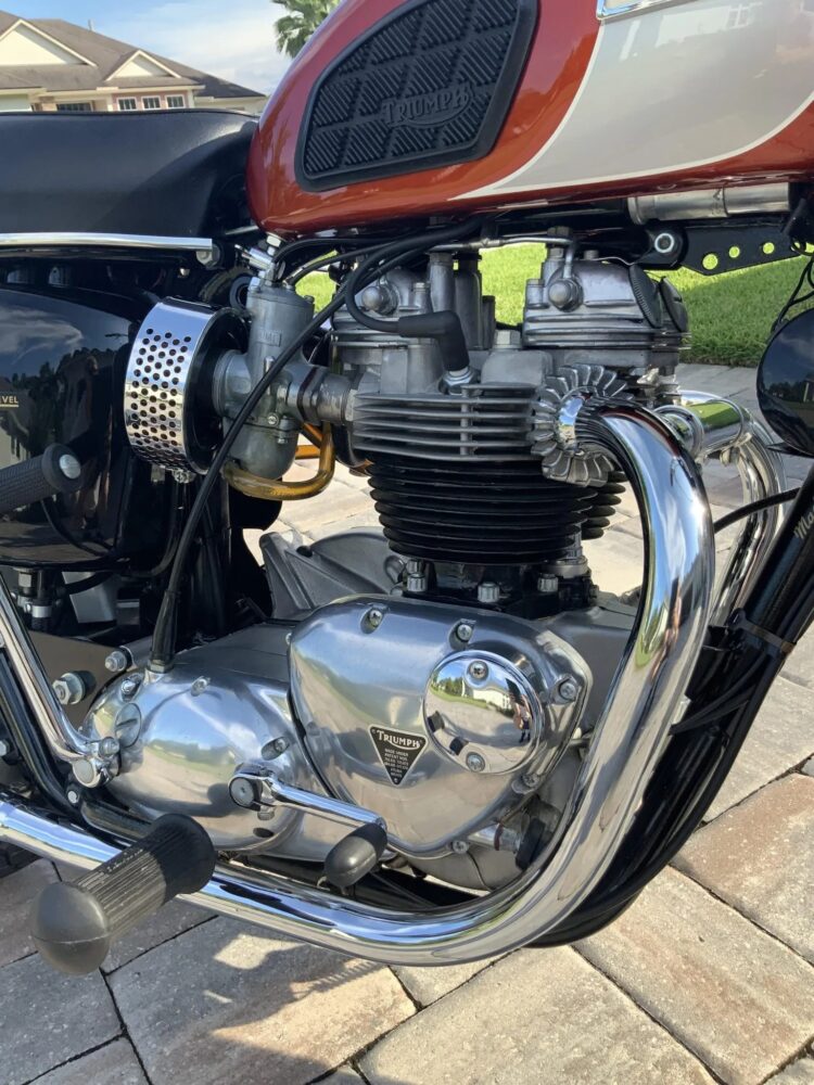 1969 Triumph Bonneville T120R - Image 13