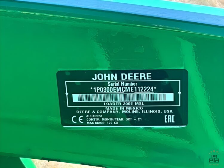2021 John Deere 3038E compact tractor with front loader - Image 15