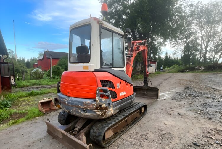 2004 Kubota KX61-3 with 4 buckets - Image 7