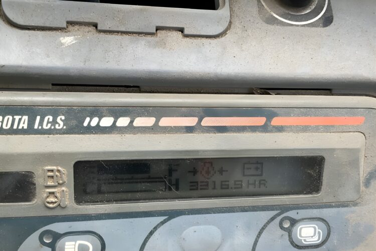 2004 Kubota KX61-3 with 4 buckets - Image 15