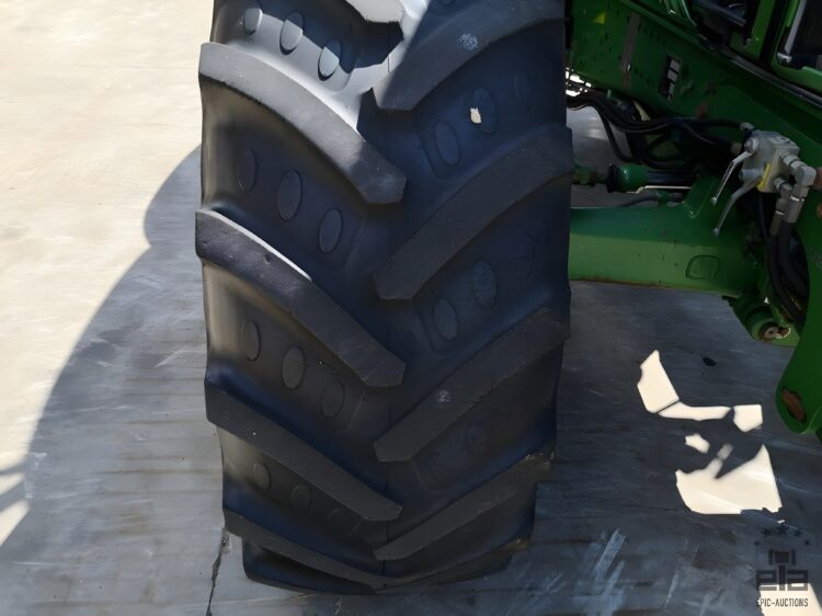 2007 John Deere 7530 Tractor - Image 11