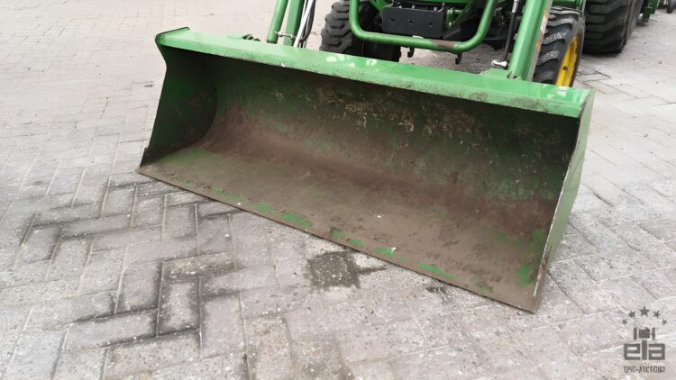 2012 John Deere 2520 Tractor With Cutter And Mower - Image 9