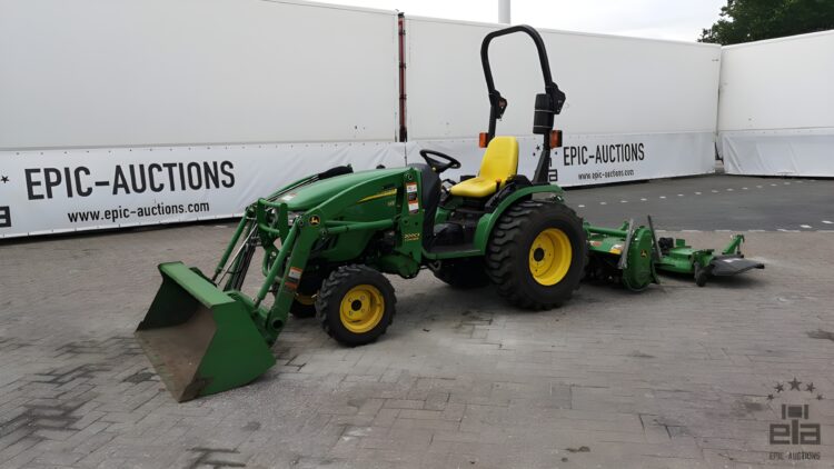 2012 John Deere 2520 Tractor With Cutter And Mower - Image 11