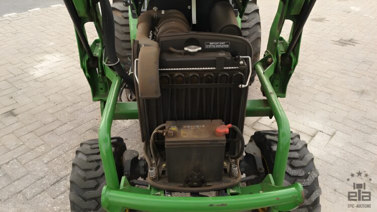 2012 John Deere 2520 Tractor With Cutter And Mower - Image 26
