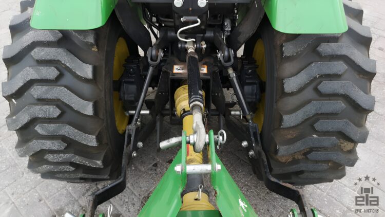 2012 John Deere 2520 Tractor With Cutter And Mower - Image 42